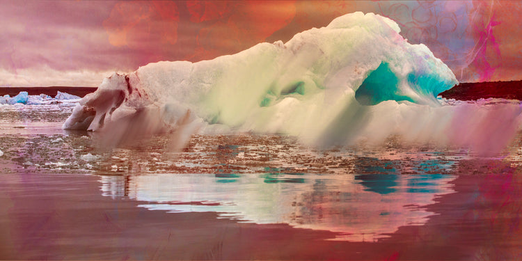 Melted Light – Arctic Reflection