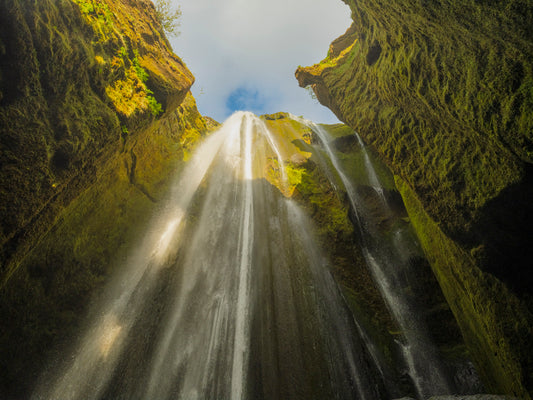 Cascading Light