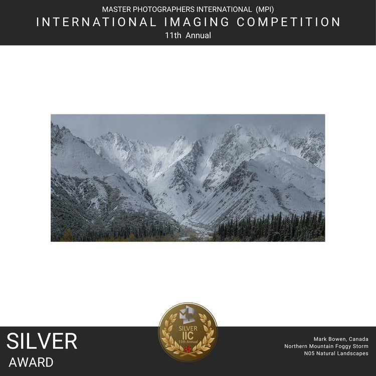 Award Northern Mountain foggy storm