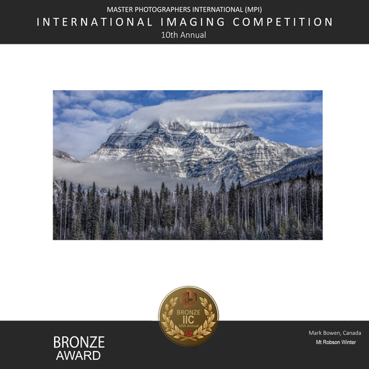 Award Mt Robson Winter