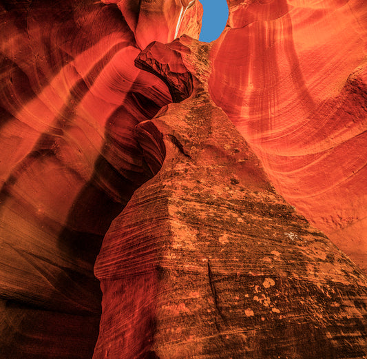 Sunlit Hoodoos of Bryce Canyon1